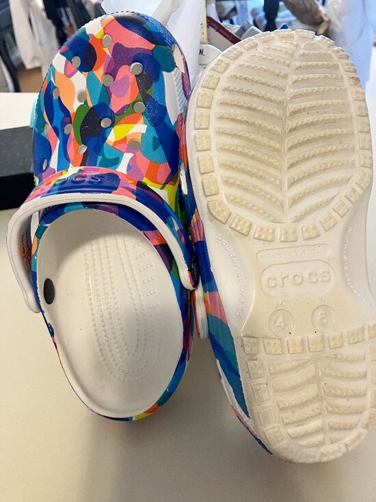 CROCS Shoes - crocs limited edition, women's size 6, mens size 4, multicolor